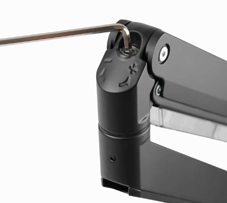 Suporte para 3 Monitores Gembird Ajustável e facilidade de Movimento suporte até 27" e 7 Kg